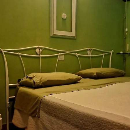 Silenzio E Buio Bed & Breakfast 3*
